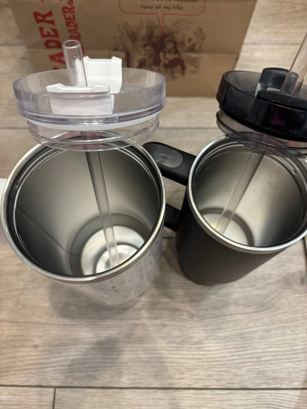2 Stanley White Confetti & Black Insulated Travel Mugs with Handles - Picture 7 of 8